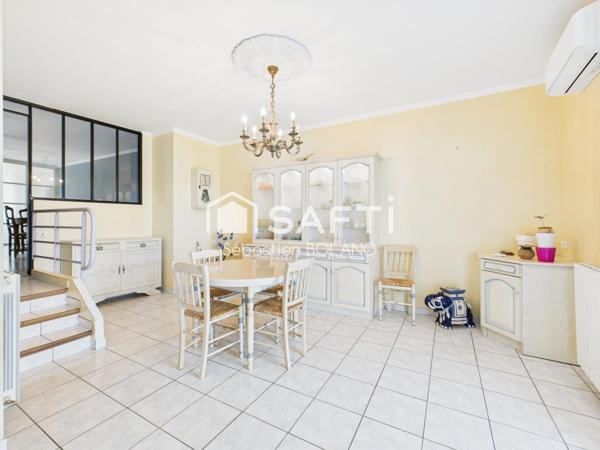 Maison de village de 195 m², rénovée avec jardin - Moux (Aude).