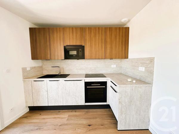 Appartement F3 à vendre  3 pièces - 65,70 m 2   LE FENOUILLER  - 85
