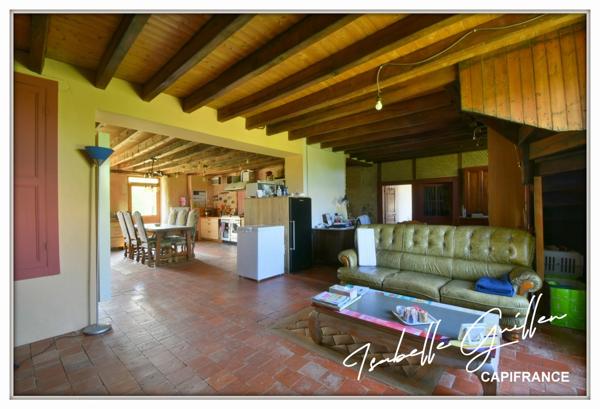Maison de caractère à vendre 7 pièces MAISONNAIS (18)