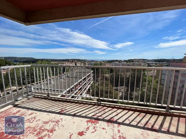 Appartement à louer 3 pièces 68.14m² Istres (13800)