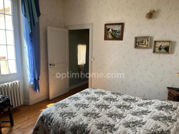 Maison de charme - 4 chambres - Beaux volumes - Garage 55m² - Mansle (16)