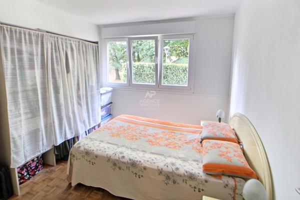 Appartement Verneuil Sur Seine 5 pièce(s) 92 m2 €249 000 ** - Référence 1014