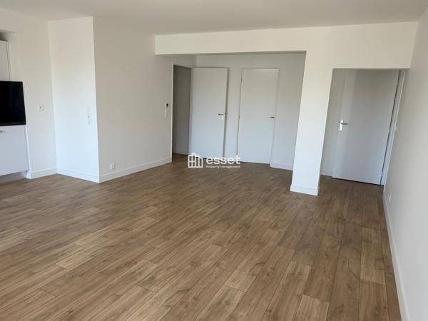 Location Appartement 4 pièces 82.8 m² - La Garenne-colombes 92250
