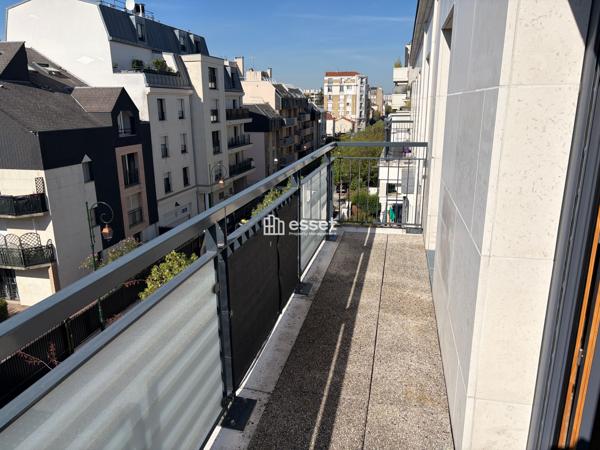 Location Appartement 4 pièces 82.8 m² - La Garenne-colombes 92250