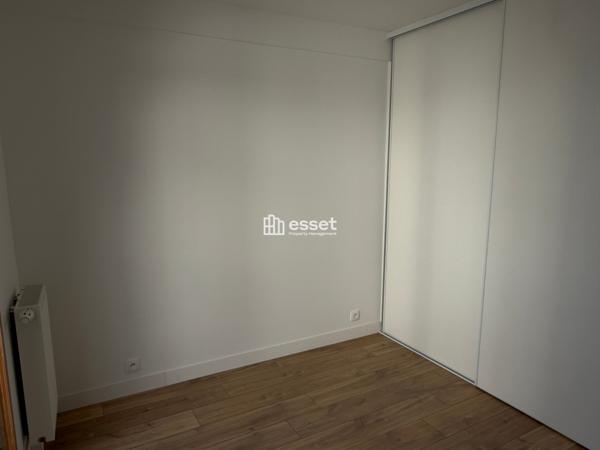 Location Appartement 4 pièces 82.8 m² - La Garenne-colombes 92250