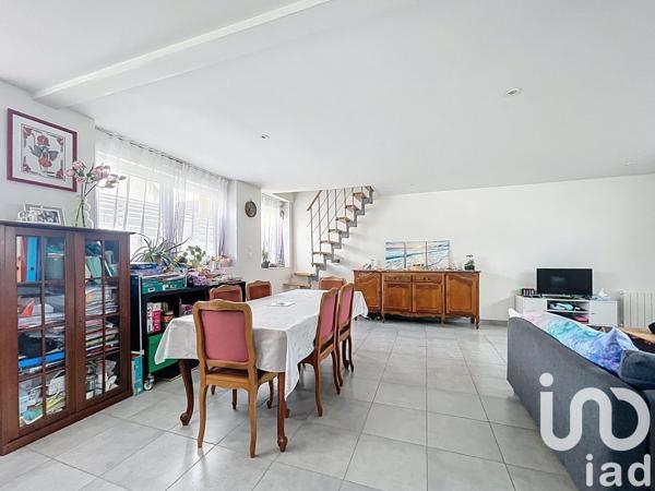 Maison 5 pièces de 97 m² à Val-de-Vesle (51360)