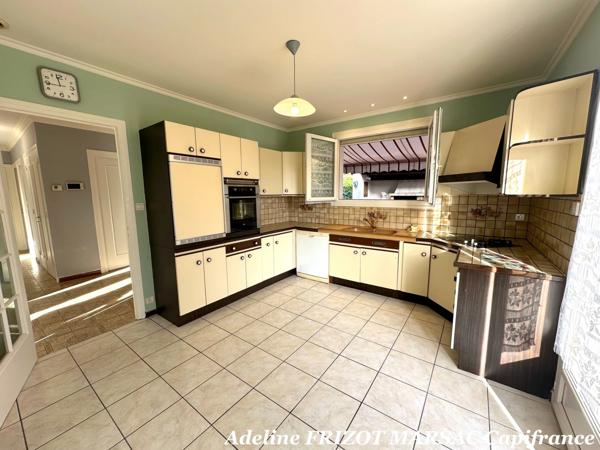 MAISON 95M2 - SOUS SOL 93M2 - 4 CHAMBRES - TERRAIN -