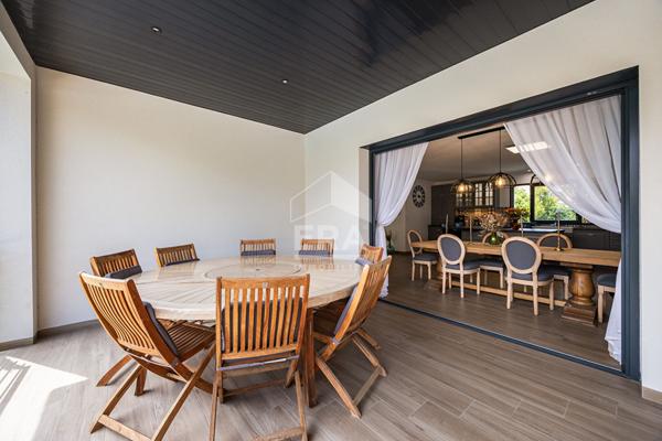 Villa de prestige à vendre à Bompas - 6 pièces, 190 m², piscine, grand standing