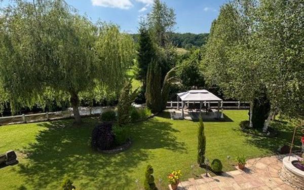 Maison à vendre    10 pièces •  Perrancey-les-Vieux-Moulins