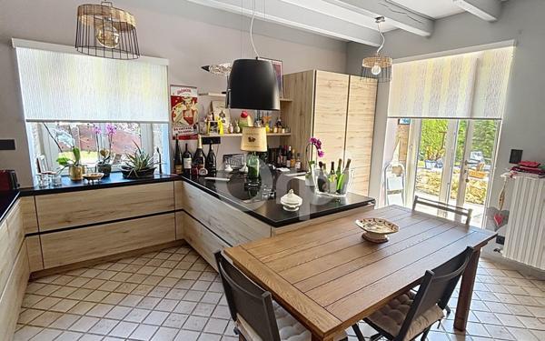 Maison à vendre    10 pièces •  Perrancey-les-Vieux-Moulins