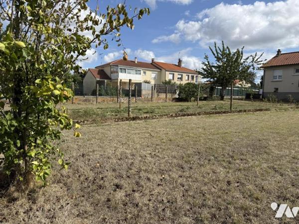 Maison traditionnelle sur sous-sol