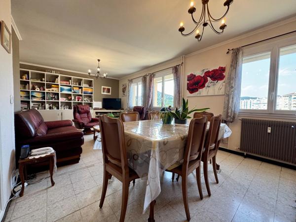 Appartement à vendre 3 pièces ALES (30)