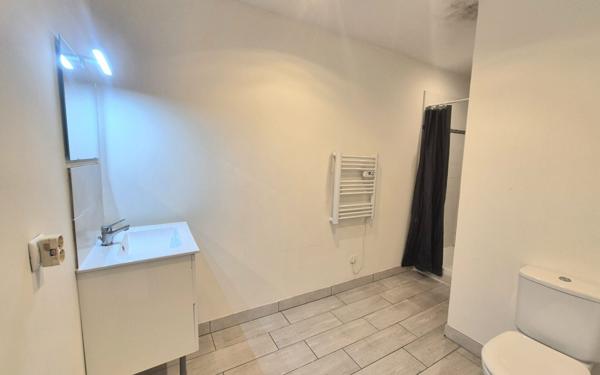 Maison à vendre    3 pièces •  Caudrot