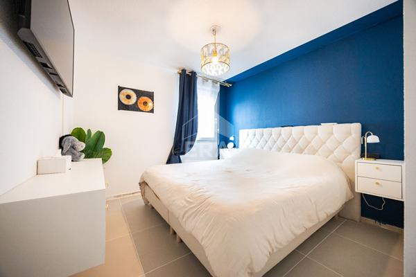 À vendre à Saint Estève : Appartement 5 pièces dans résidence avec piscine