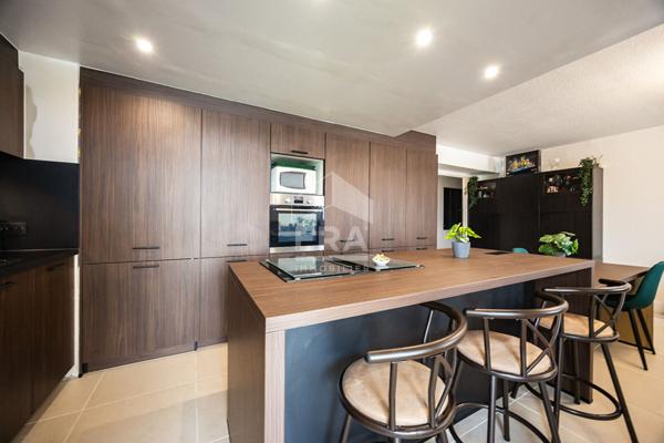 À vendre à Saint Estève : Appartement 5 pièces dans résidence avec piscine