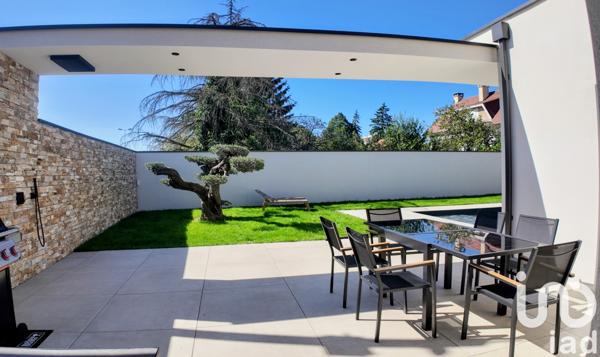 Maison à vendre 6 pièces 169 m² Bonson