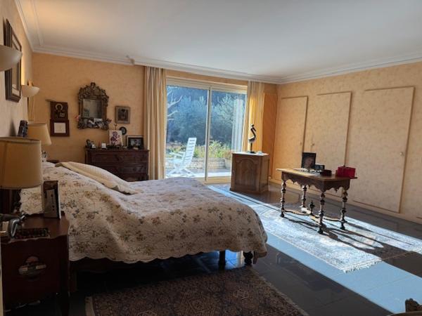 Villeneuve-lès-Avignon (30400) Maison de charme de plain pied