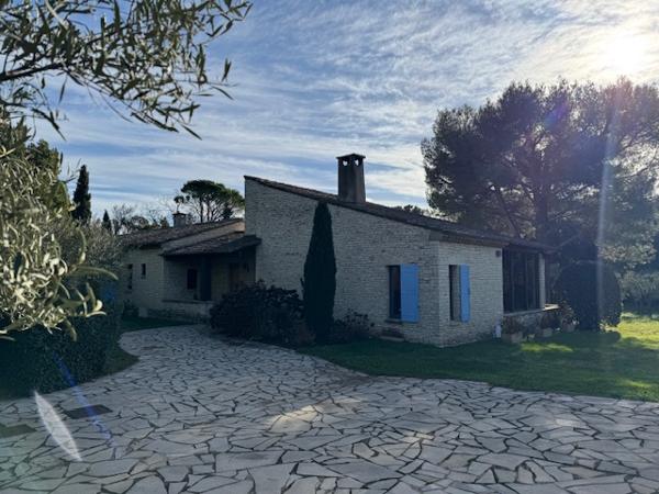 Villeneuve-lès-Avignon (30400) Maison de charme de plain pied