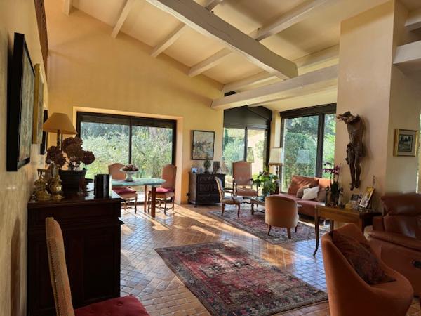 Villeneuve-lès-Avignon (30400) Maison de charme de plain pied