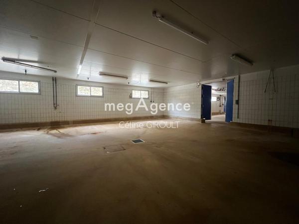 Local Commercial à Avranches, 50300 - 10 pièces 1044m²