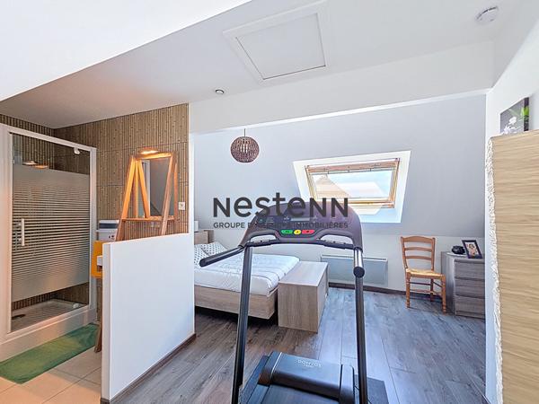 À vendre en exclusivité ensemble immobilier avec maison principale et 3 appartements loués