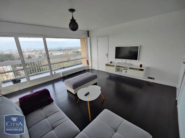 Appartement à louer 4 pièces 80.02m² Élancourt (78990)