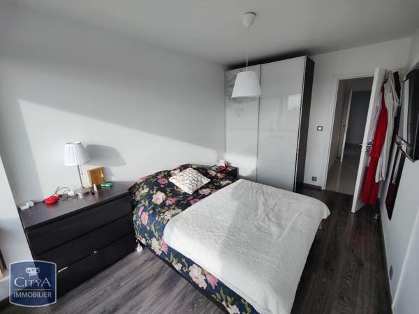 Appartement à louer 4 pièces 80.02m² Élancourt (78990)