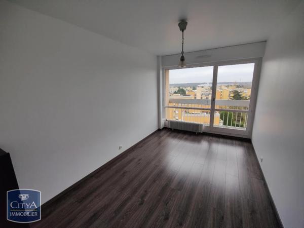 Appartement à louer 4 pièces 80.02m² Élancourt (78990)