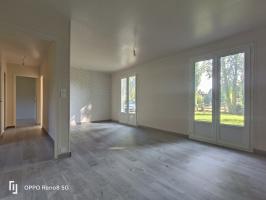 A GOURNAY EN BRAY, JOLI PAVILLON DE PLAIN PIED DE 70 M² HAB AVEC GARAGE SUR 1400 M² DE TERRAIN CLOS AU CALME Gournay-en-Bray (76220)