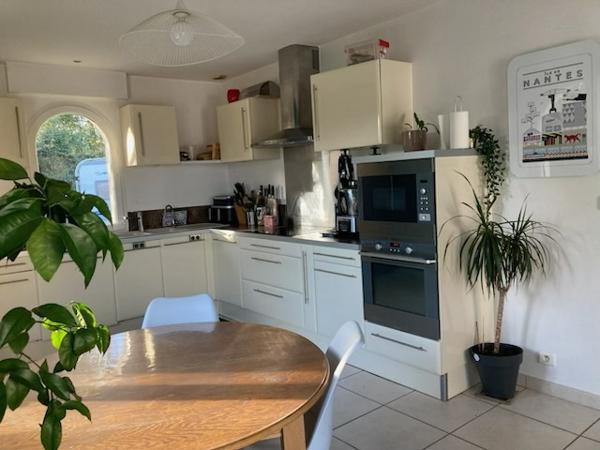 Rezé plain-pied sur son beau jardin 595 000 € FAI 3415MG – nantes Sud Immobilier