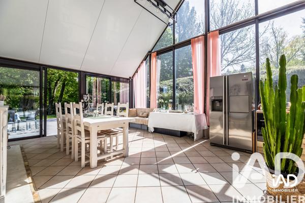 Maison à vendre 10 pièces 232 m² Bornel