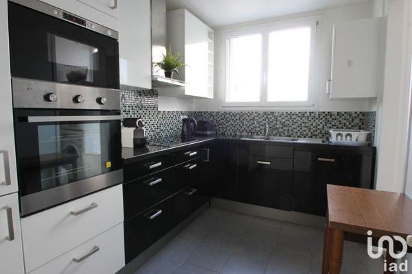 Location appartement 2 pièces 50 m² Issy-les-Moulineaux