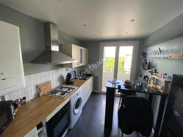 Rennes La Courrouze - Appartement type 5 meublé avec stationnement