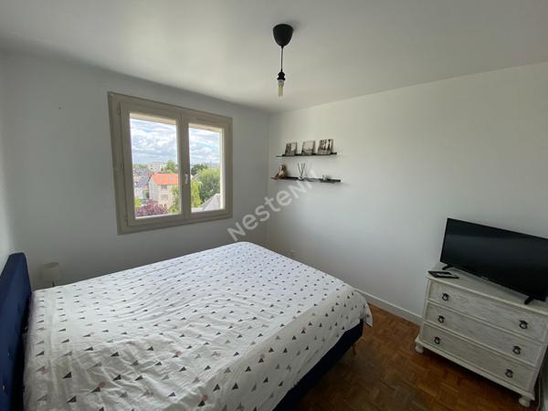 Rennes La Courrouze - Appartement type 5 meublé avec stationnement