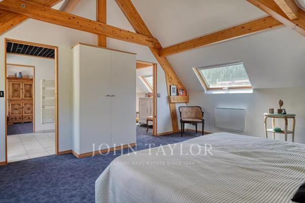Maison contemporaine au sein d'un d'un domaine privé