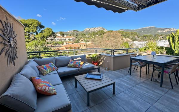 Appartement à vendre    3 pièces • 78 m2 Toulon