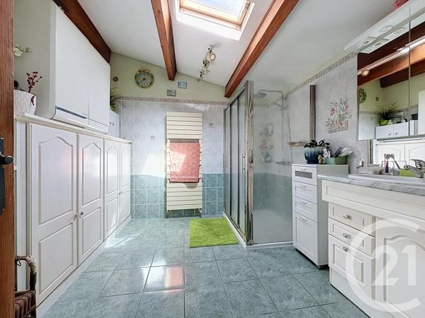 Maison à vendre  4 pièces - 218 m 2   MOUGINS  - 06