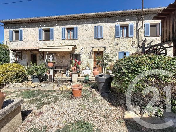 Maison à vendre  4 pièces - 218 m 2   MOUGINS  - 06