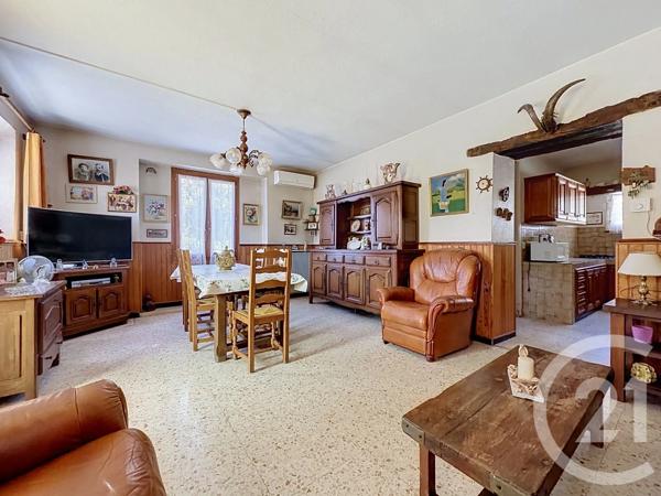 Maison à vendre  4 pièces - 218 m 2   MOUGINS  - 06