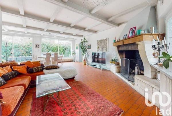 Maison 11 pièces de 390 m² à Meaux (77100)