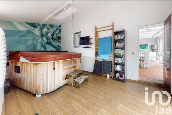 Maison 11 pièces de 390 m² à Meaux (77100)