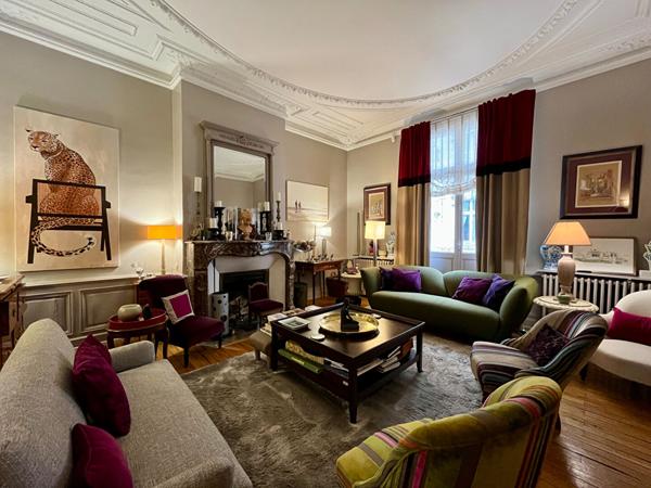 Tours - Quartier des Prébendes - Maison 245m2 + parking