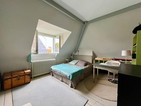 Tours - Quartier des Prébendes - Maison 245m2 + parking