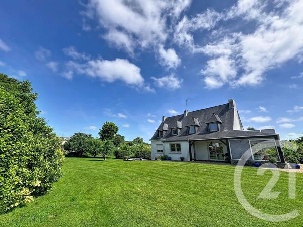 Maison à vendre  7 pièces - 318 m 2   PLOUAY  - 56