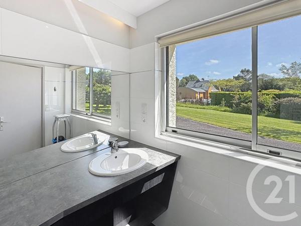 Maison à vendre  7 pièces - 318 m 2   PLOUAY  - 56