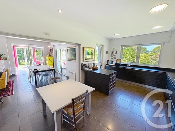 Maison à vendre  7 pièces - 318 m 2   PLOUAY  - 56