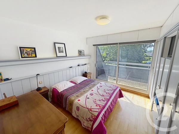 Maison à vendre  7 pièces - 318 m 2   PLOUAY  - 56