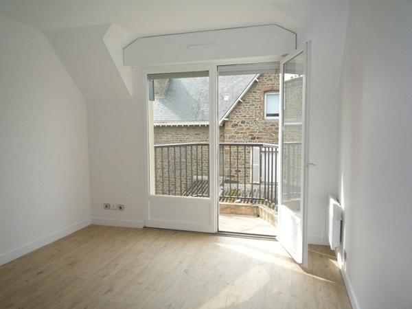 SAINT MALO  SAINT SERVAN APPARTEMENT T2  EN RESIDENCE  - PLACE DE PARKING EN SOUS SOL