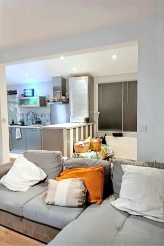 Maison rénovée , proche port et centre-ville