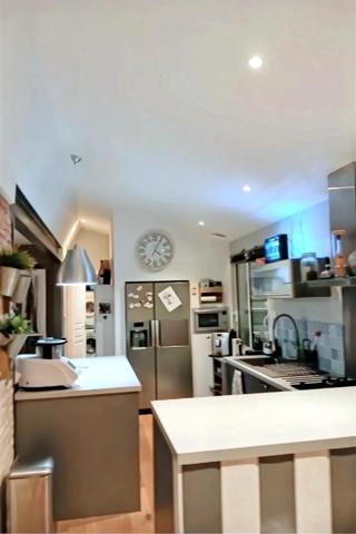 Maison rénovée , proche port et centre-ville